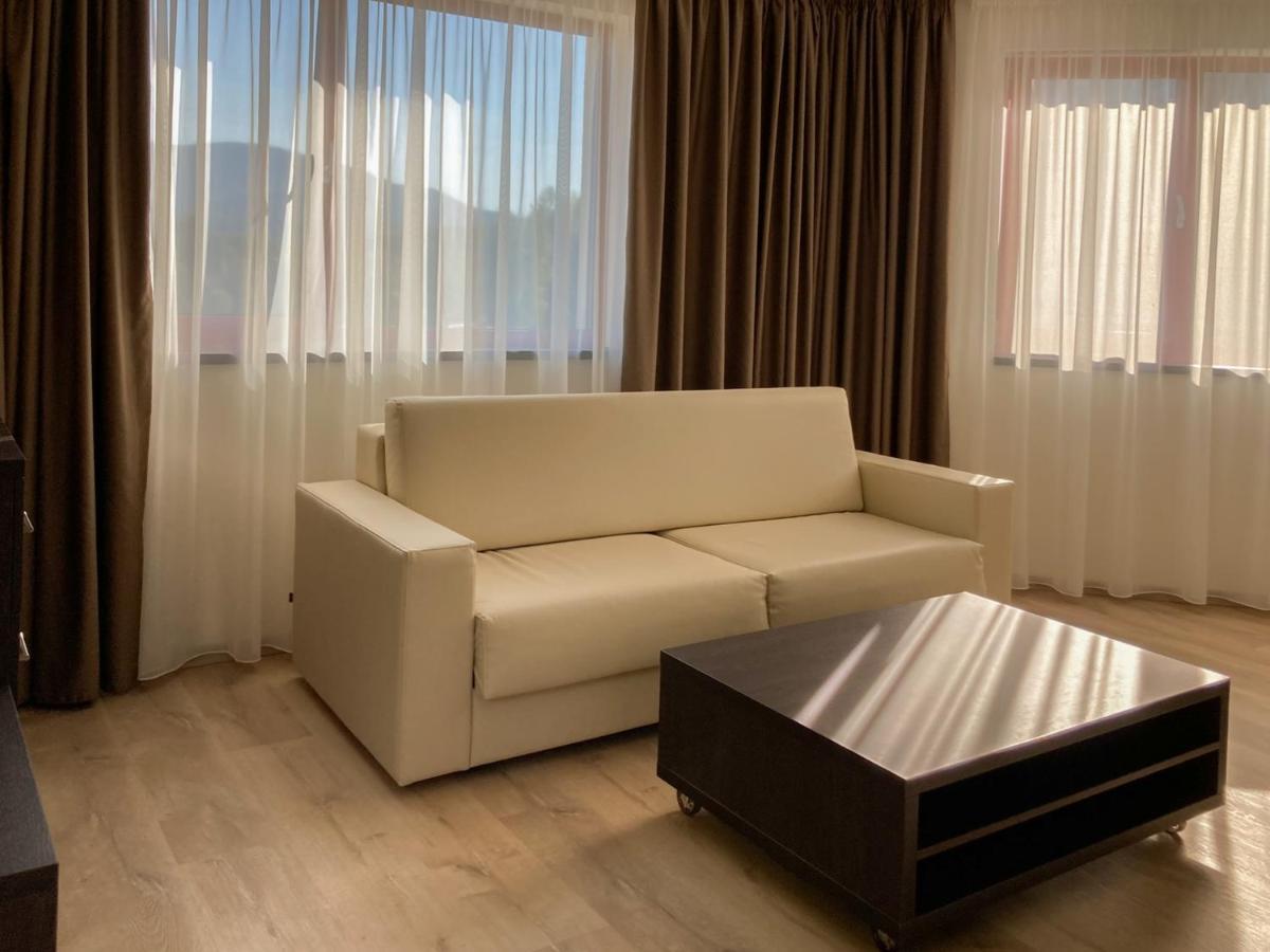 Hotel Slunny Dvur Есеник Экстерьер фото